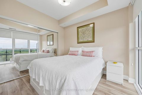 Photo 9 at 924 - 99 The Donway W, Don Mills, Toronto
