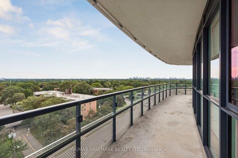 Photo 18 at 924 - 99 The Donway W, Don Mills, Toronto