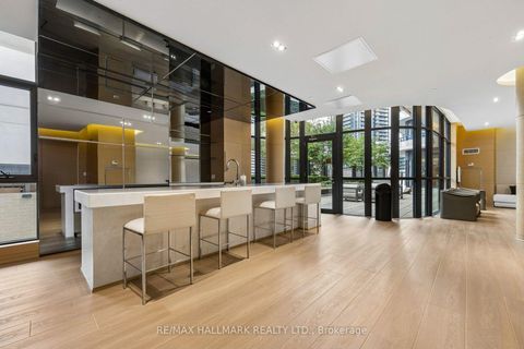 Photo 21 at 924 - 99 The Donway W, Don Mills, Toronto