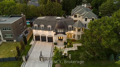 Photo 1 at 18 Suncrest Drive, York Mills, Toronto