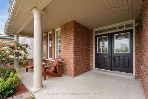 Photo 1 at 46 Birkhall Place, Shore, Barrie