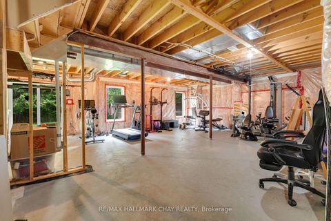 Photo 31 at 46 Birkhall Place, Shore, Barrie