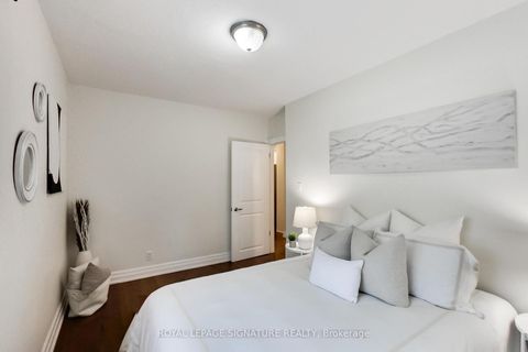 Photo 12 at 36 Criscoe Street, Smythe, Toronto