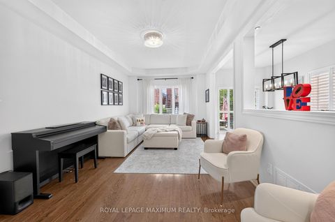 Photo 5 at 95 White Beach Crescent, Patterson, Vaughan