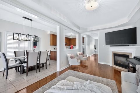 Photo 9 at 95 White Beach Crescent, Patterson, Vaughan