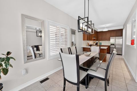 Photo 12 at 95 White Beach Crescent, Patterson, Vaughan
