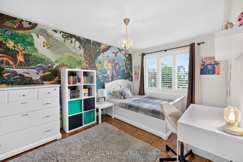 Photo 21 at 95 White Beach Crescent, Patterson, Vaughan
