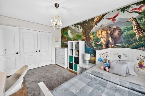 Photo 22 at 95 White Beach Crescent, Patterson, Vaughan