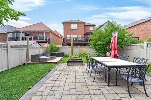 Photo 32 at 95 White Beach Crescent, Patterson, Vaughan