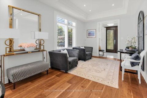 Photo 5 at 40 Divadale Drive, Leaside, Toronto