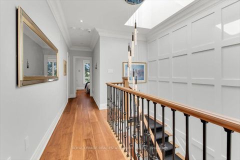 Photo 18 at 40 Divadale Drive, Leaside, Toronto