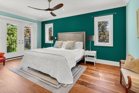 Photo 26 at 40 Divadale Drive, Leaside, Toronto