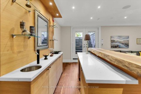 Photo 32 at 40 Divadale Drive, Leaside, Toronto
