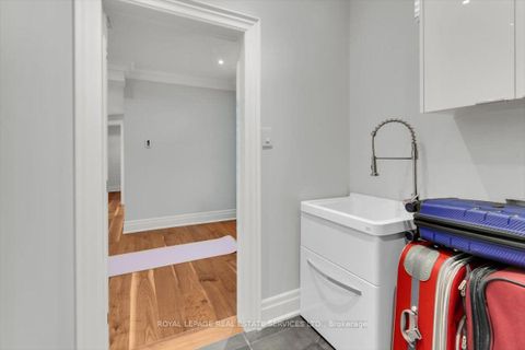 Photo 37 at 40 Divadale Drive, Leaside, Toronto