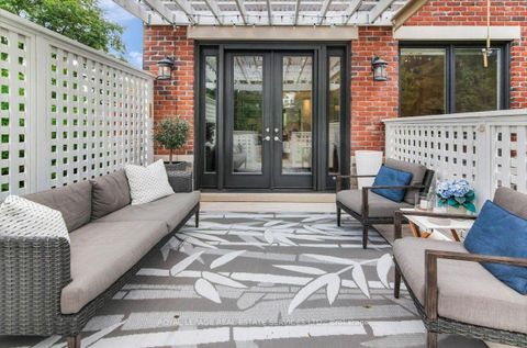Photo 39 at 40 Divadale Drive, Leaside, Toronto
