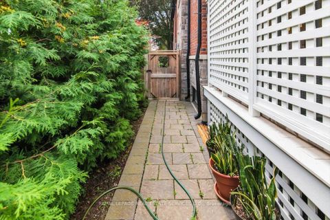 Photo 41 at 40 Divadale Drive, Leaside, Toronto