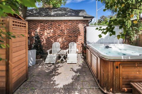 Photo 44 at 40 Divadale Drive, Leaside, Toronto