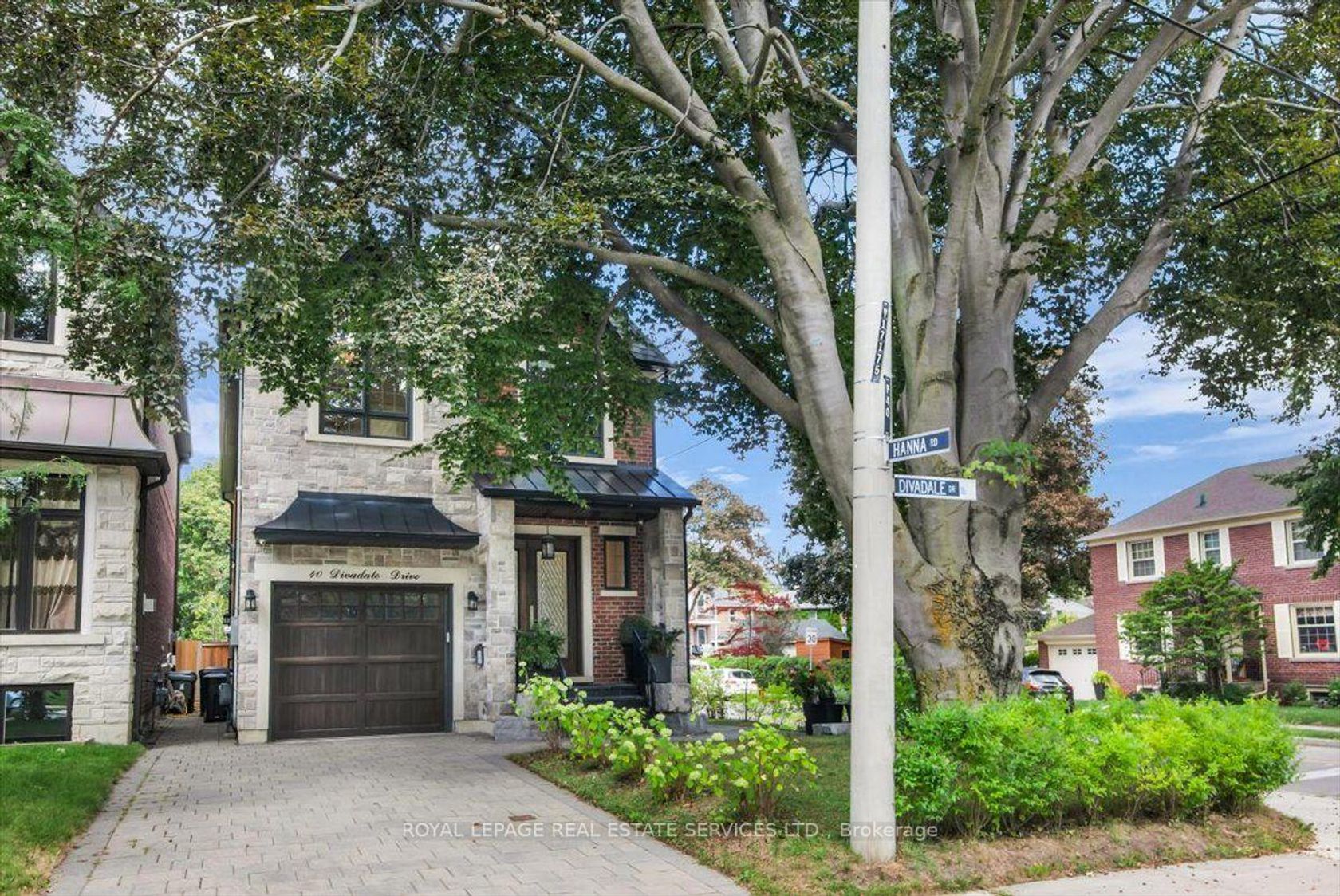 40 Divadale Drive, Leaside, Toronto 