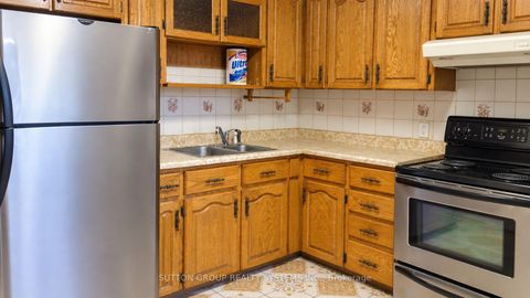 Photo 1 at 1139 Dovercourt Road, Wychwood, Toronto