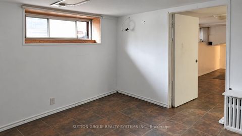 Photo 7 at 1139 Dovercourt Road, Wychwood, Toronto