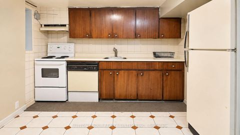 Photo 12 at 1139 Dovercourt Road, Wychwood, Toronto