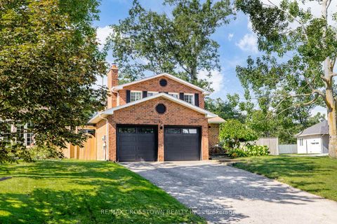 Photo 1 at 63 Oakridge Drive, Sunnidale, Barrie
