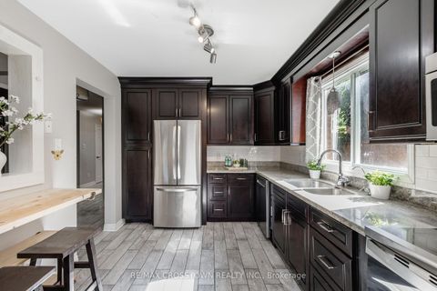 Photo 11 at 63 Oakridge Drive, Sunnidale, Barrie