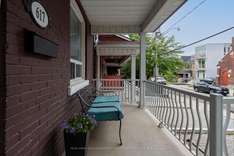 Photo 3 at 617 Delaware Avenue N, Wychwood, Toronto