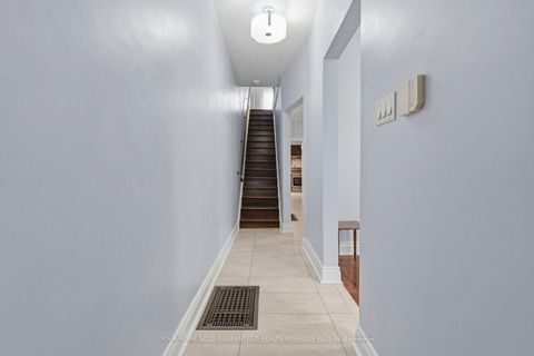 Photo 6 at 617 Delaware Avenue N, Wychwood, Toronto