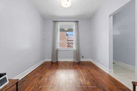 Photo 7 at 617 Delaware Avenue N, Wychwood, Toronto