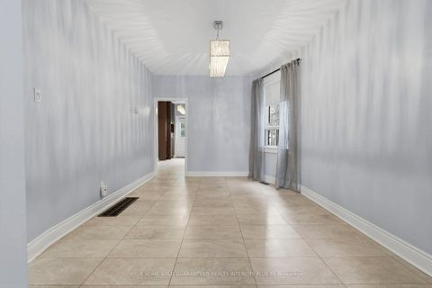 Photo 9 at 617 Delaware Avenue N, Wychwood, Toronto