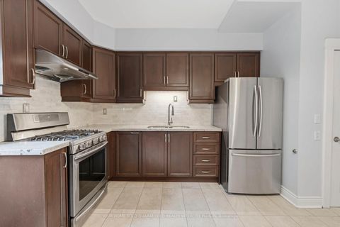 Photo 18 at 617 Delaware Avenue N, Wychwood, Toronto