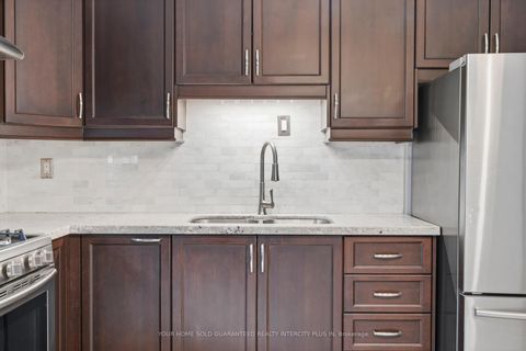 Photo 19 at 617 Delaware Avenue N, Wychwood, Toronto