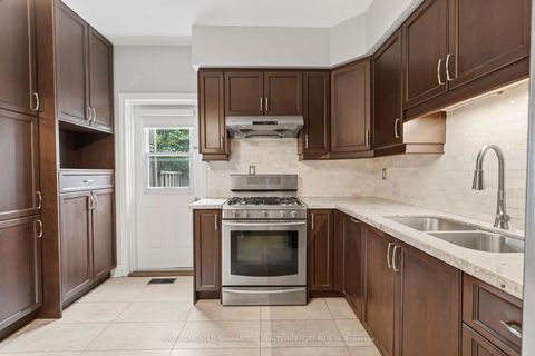 Photo 21 at 617 Delaware Avenue N, Wychwood, Toronto