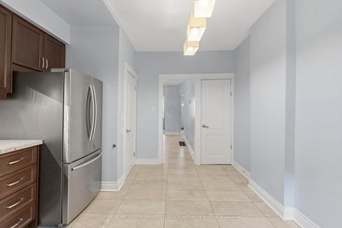 Photo 23 at 617 Delaware Avenue N, Wychwood, Toronto