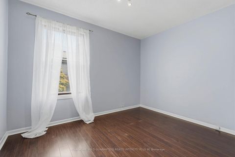 Photo 25 at 617 Delaware Avenue N, Wychwood, Toronto