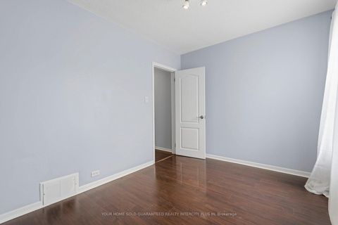 Photo 27 at 617 Delaware Avenue N, Wychwood, Toronto