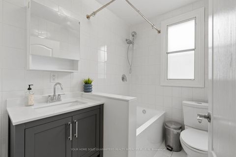 Photo 35 at 617 Delaware Avenue N, Wychwood, Toronto