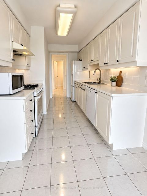 Photo 4 at 1803 - 265 Ridley Boulevard, Nortown, Toronto