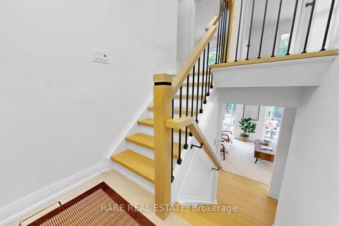 Photo 3 at 192 Three Valleys Drive, Donalda, Toronto