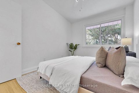 Photo 31 at 192 Three Valleys Drive, Donalda, Toronto
