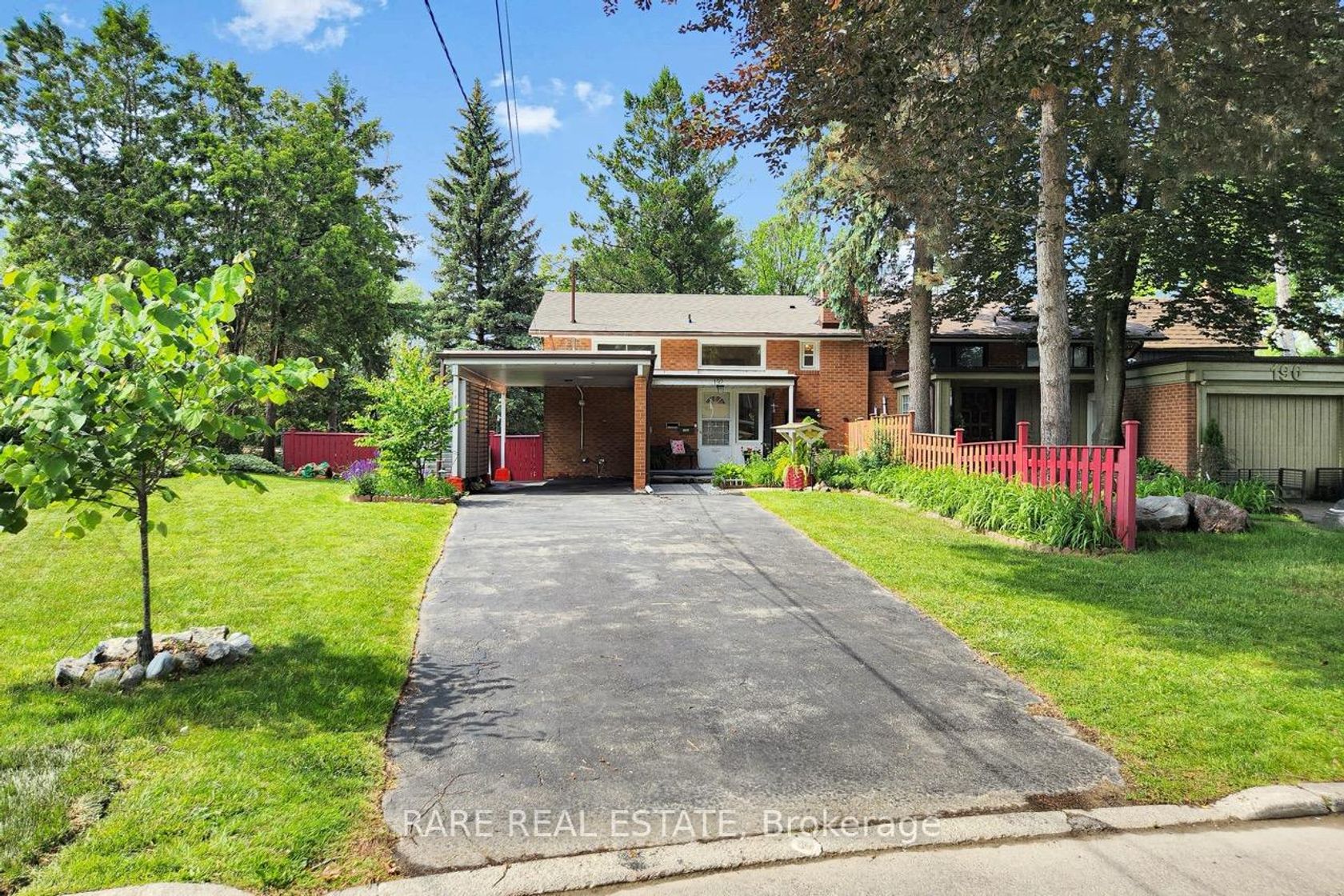 192 Three Valleys Drive, Donalda, Toronto photo 3