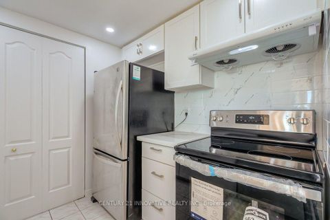 Photo 14 at 1286 - 1 Greystone Walk Drive, Kennedy Park, Toronto