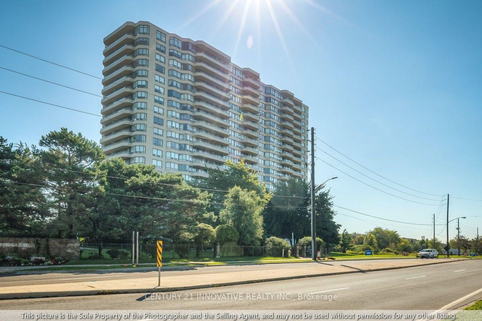 1286 - 1 Greystone Walk Drive, Kennedy Park, Toronto photo number 2