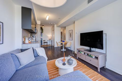 Photo 3 at 309 - 223 St Clair Avenue W, Casa Loma, Toronto