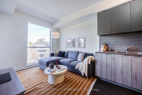 Photo 5 at 309 - 223 St Clair Avenue W, Casa Loma, Toronto