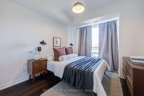 Photo 17 at 309 - 223 St Clair Avenue W, Casa Loma, Toronto