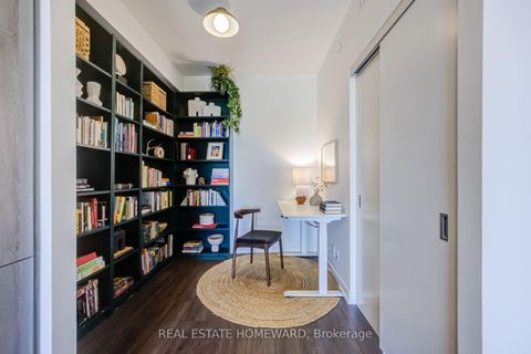 Photo 18 at 309 - 223 St Clair Avenue W, Casa Loma, Toronto