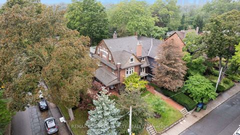 Photo 3 at 62 Indian Grove, Swansea, Toronto