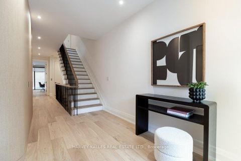 Photo 2 at 32 Evergreen Gardens, Leaside, Toronto